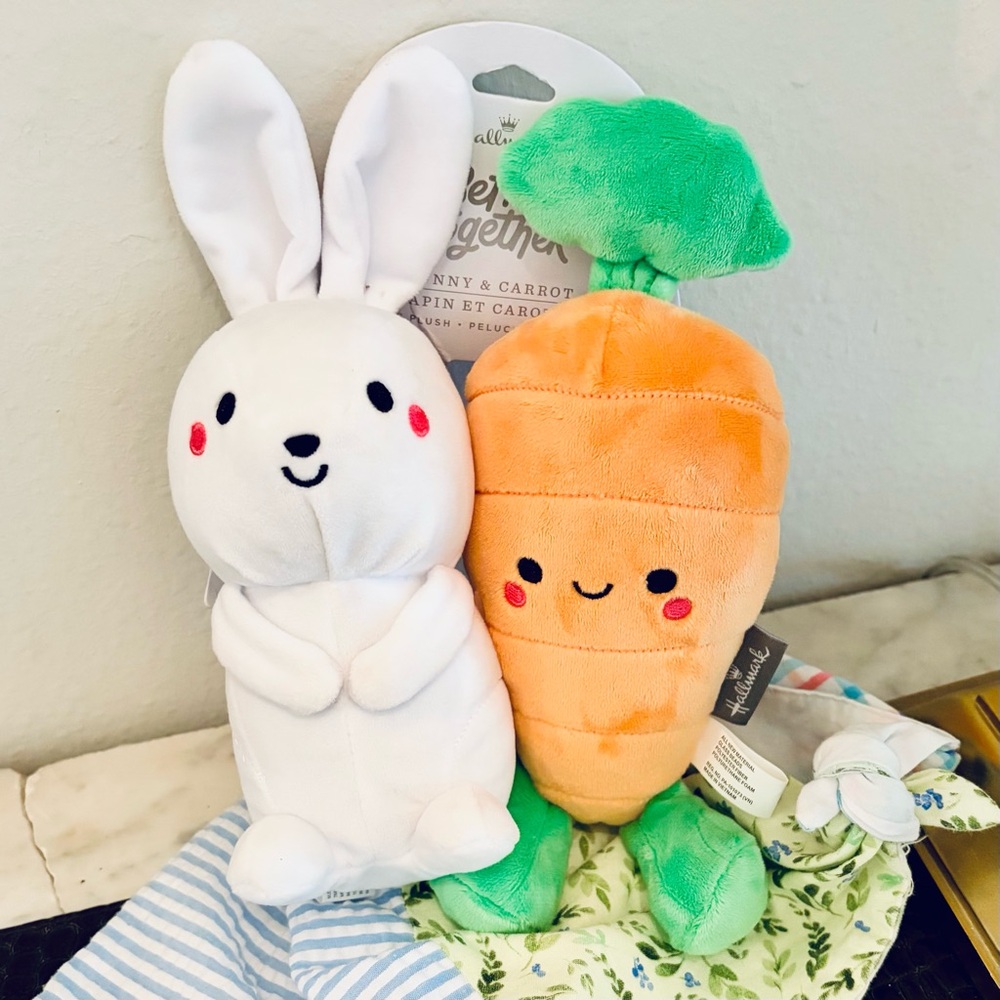 NWT Hallmark Easter Better Together Bunny and Carrot Magnetic Stuffed Animals